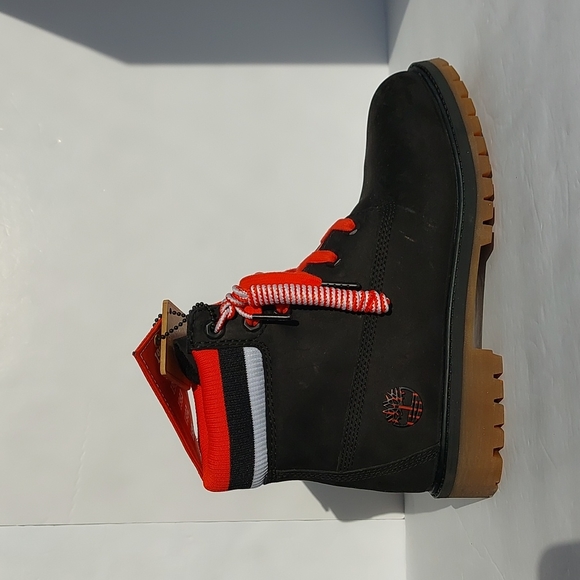 Timberland Chicago Bulls NBA x Mitchell & Ness Premium 6" boot (Youth Size 5.5) - Picture 4 of 16